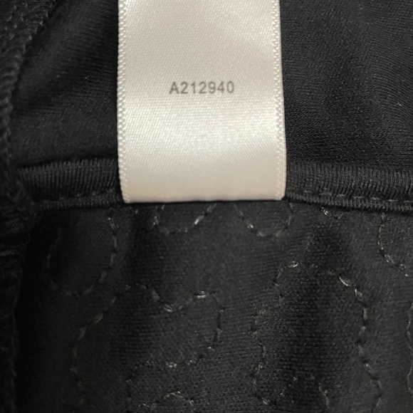 NWOT Quacker Factory XL Black 3/4 Sleeve Sequin Scroll Knit Jacket with Hood - Picture 11 of 15